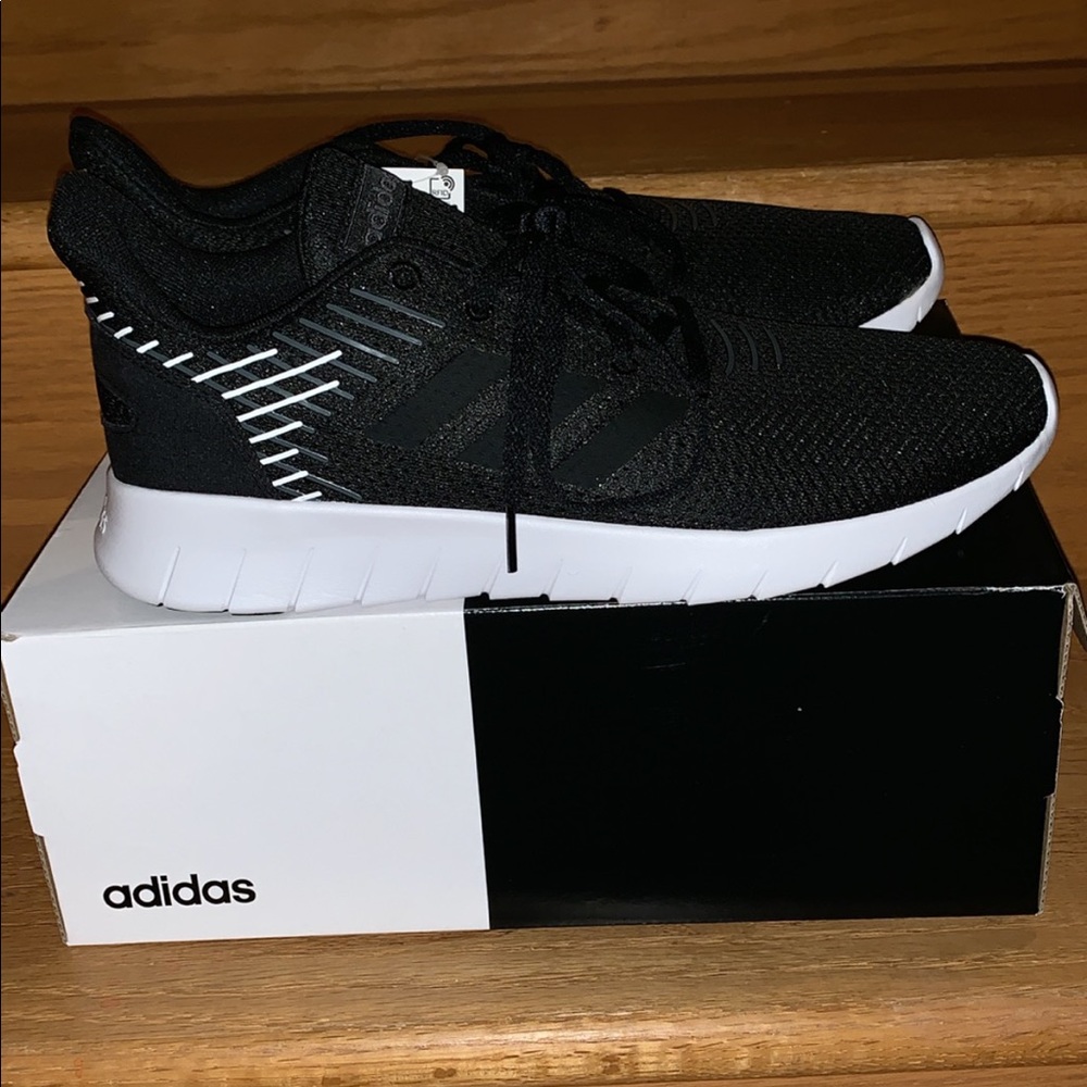 Adidas tennis shoes